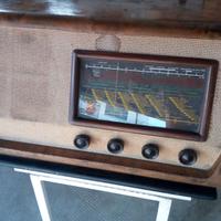 Radio d'epoca a valvole Ducati