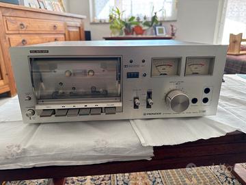 Stereo cassette tape deck