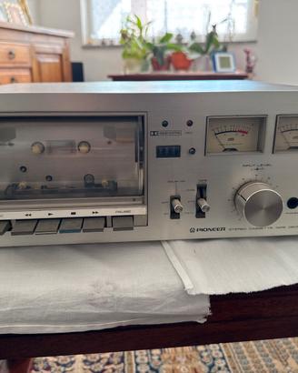 Stereo cassette tape deck