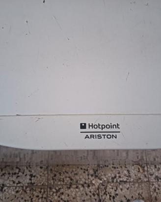 Congelatore Ariston Hotpoint – 216 litri