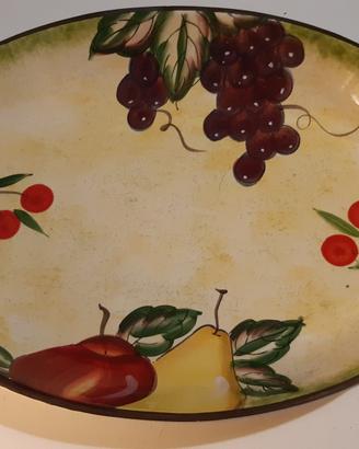 Pirofila o portafrutta in ceramica decorata a mano