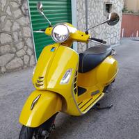 Piaggio Vespa GTS Super 125 ABS - 2021