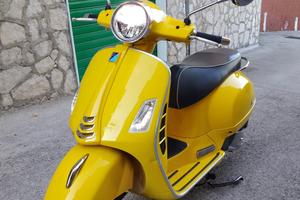 Piaggio Vespa GTS Super 125 ABS - 2021