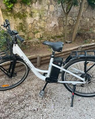 Bicicletta pedalata assistita - DA RIPARARE