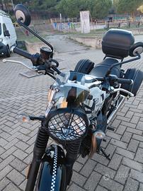 Triumph street twin 900