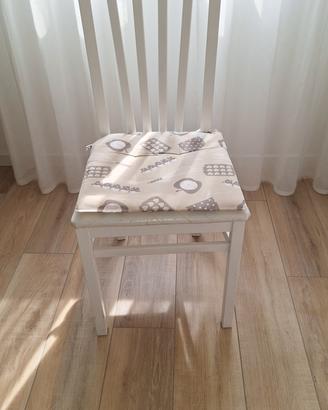 sedie in legno con cuscino