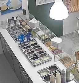 bancone yogurteria gelateria più granitiera.