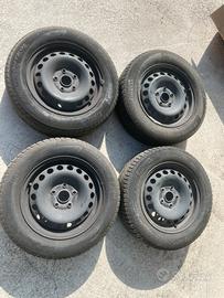 Cerchi gommati 6Jx15H2 gruppo volkswagen