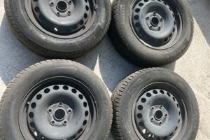 Cerchi gommati 6Jx15H2 gruppo volkswagen