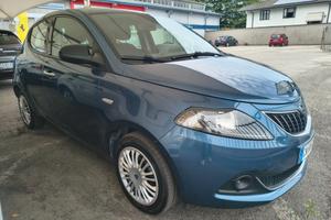 Lancia Ypsilon 1.0 FireFly 5 porte S&S Hybrid Gold