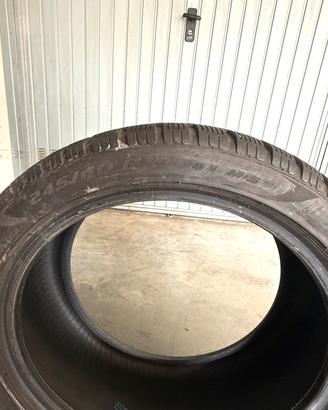 Gomme invernali pirelli 245/40 r19  98v