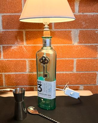 Lampada N^3 London dry gin