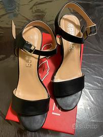 STOCK DI SCARPE DI MARCA