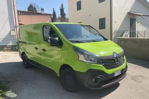 Renault Trafic 1.6 - 2017 - Verde - 145.000 km