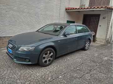 AUDI  A4  2.0 143 CV