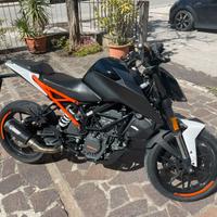 Ktm duke 125