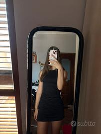 tubino nero stradivarius