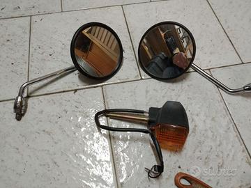 Specchietti e n. 01 freccia Yamaha xt anni 80