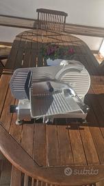 affettatrice inclinata 220mm 