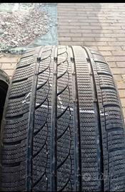 Pneumatici invernali 245/40R19