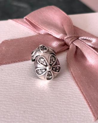 Clip pandora margherita con brillantini!