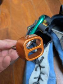 sistema di assicurazione arrampicata - secchiello