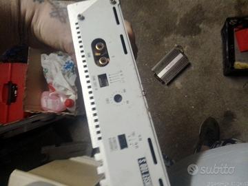 Amplificatore per auto