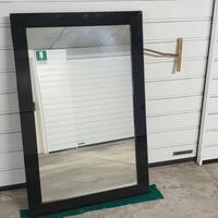 specchio da bagno in cristallo nero