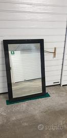 specchio da bagno in cristallo nero