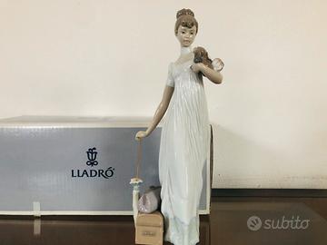Statuina ceramica Lladro’
