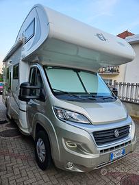 CAMPER C.I. MAGIS 77  Mansardato 7 posti 