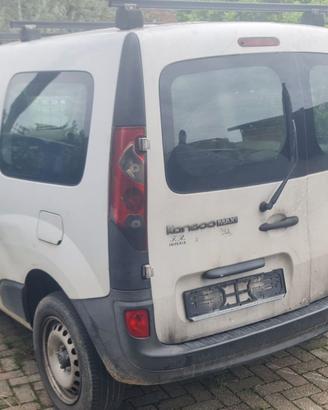 Ricambi kangoo maxi 2010 cofano paraurti anteriore