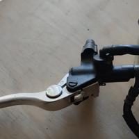 Freni Pompa Pinze Ricambi Yahama  R6 - R1 2000