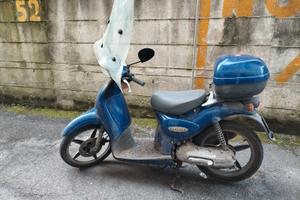 Aprilia scarabeo del 1997 da rimettere in moto