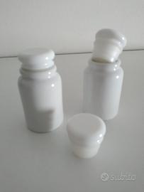 2 vasetti in ceramica con tappi