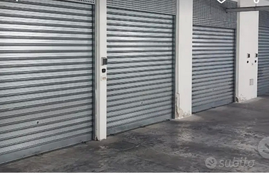 Box auto zona piazza Dante Trani