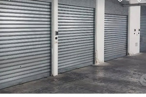 Box auto zona piazza Dante Trani