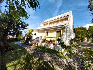 Appartamento con ampio giardino