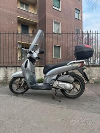 Scooter Honda SH 125 anno 2006
