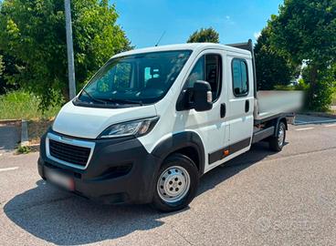 Peugeot Boxer furgone cassonato fisso 7 posti
