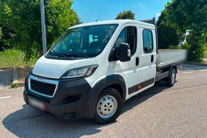 Peugeot Boxer furgone cassonato fisso 7 posti