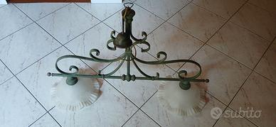 Lampadario in ferro battuto