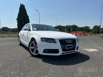 Audi A4 Avant S Line 143 CV