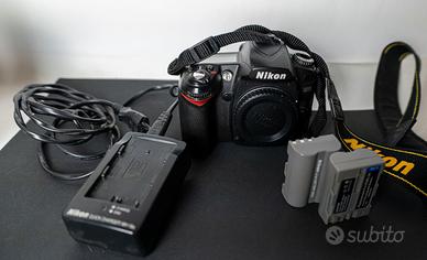 Nikon D90 + obiettivo 18-55mm