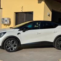 Renault Captur Plug-In Hybrid - 10.2022 - 19250 Km