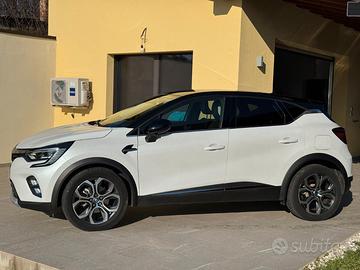 Renault Captur Plug-In Hybrid - 10.2022 - 19250 Km