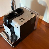 Macchinetta del caffè Nespresso (DeLonghi)