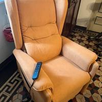 Poltrona relax motorizzata come nuova