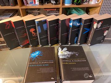 Laurell K. Hamilton - “Le storie di Anita Blake”