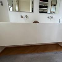 Mobile bagno in Corian